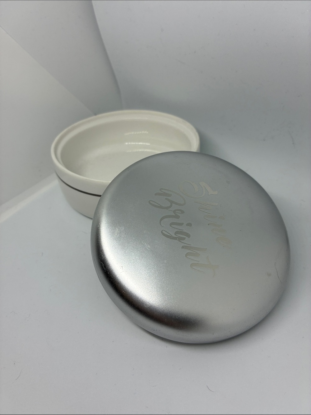 Pandora Jewelry Ceramic Round Jewelry Gift Trinket Lidded Box